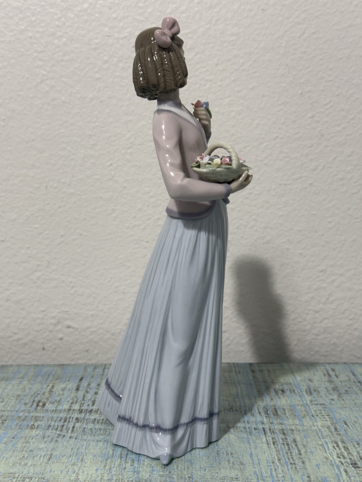 Lladro Innocence in Bloom #7644 Porcelain Figure 1996 Retired Vintage Mint