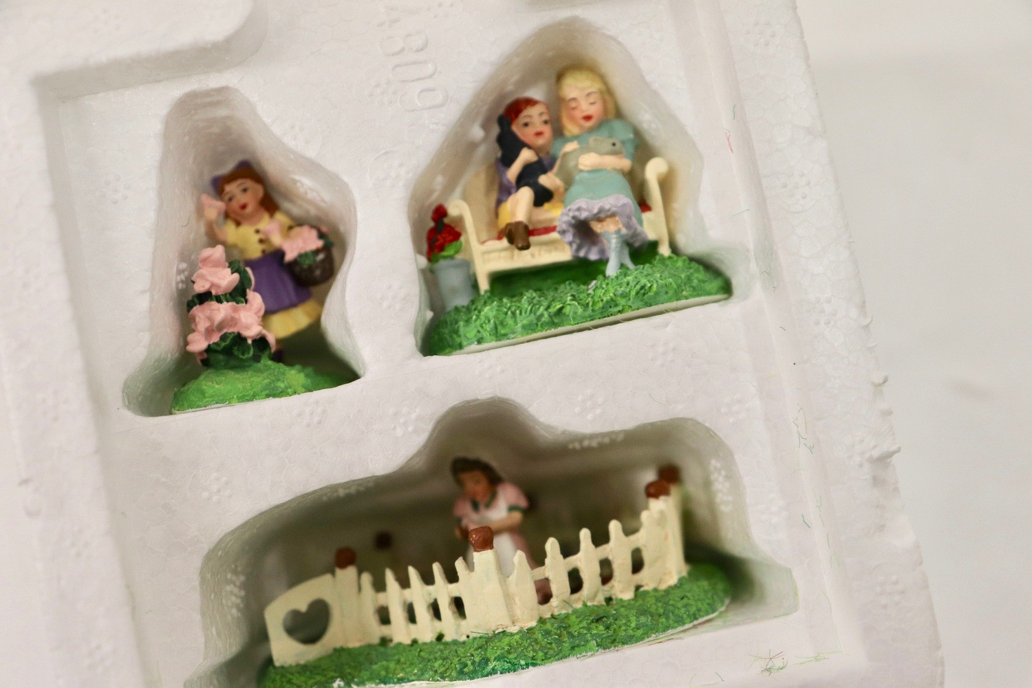 Dept 56 Season’s Bay Landscaping Garden Accessory Lot 13pc Boxed Village