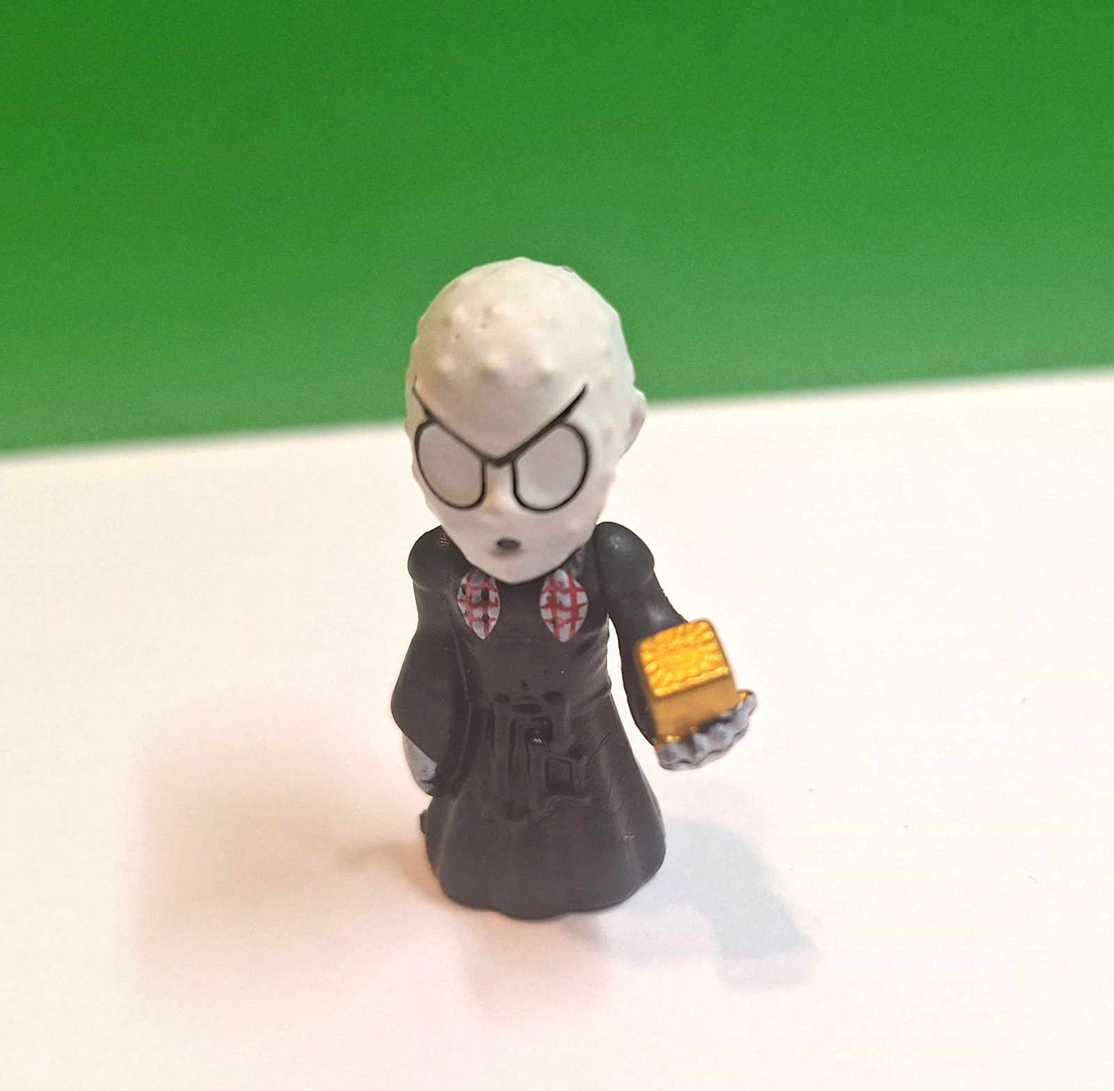 Miniature PINHEAD Hellraiser Horror Character Mini Figure