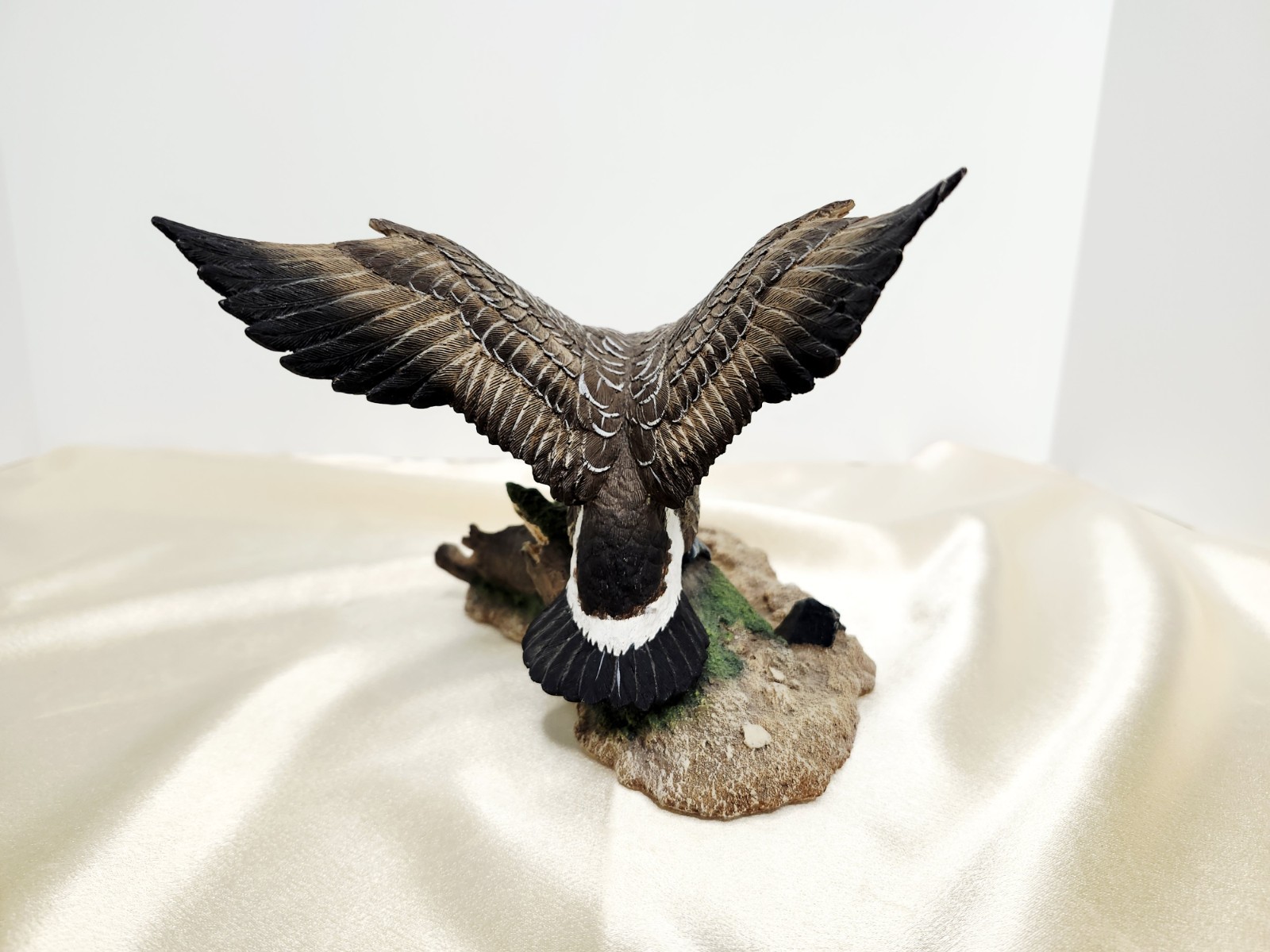 Second Nature Design Canada Goose Sculpture – Lim Ed 159/2500, Signed By Artist