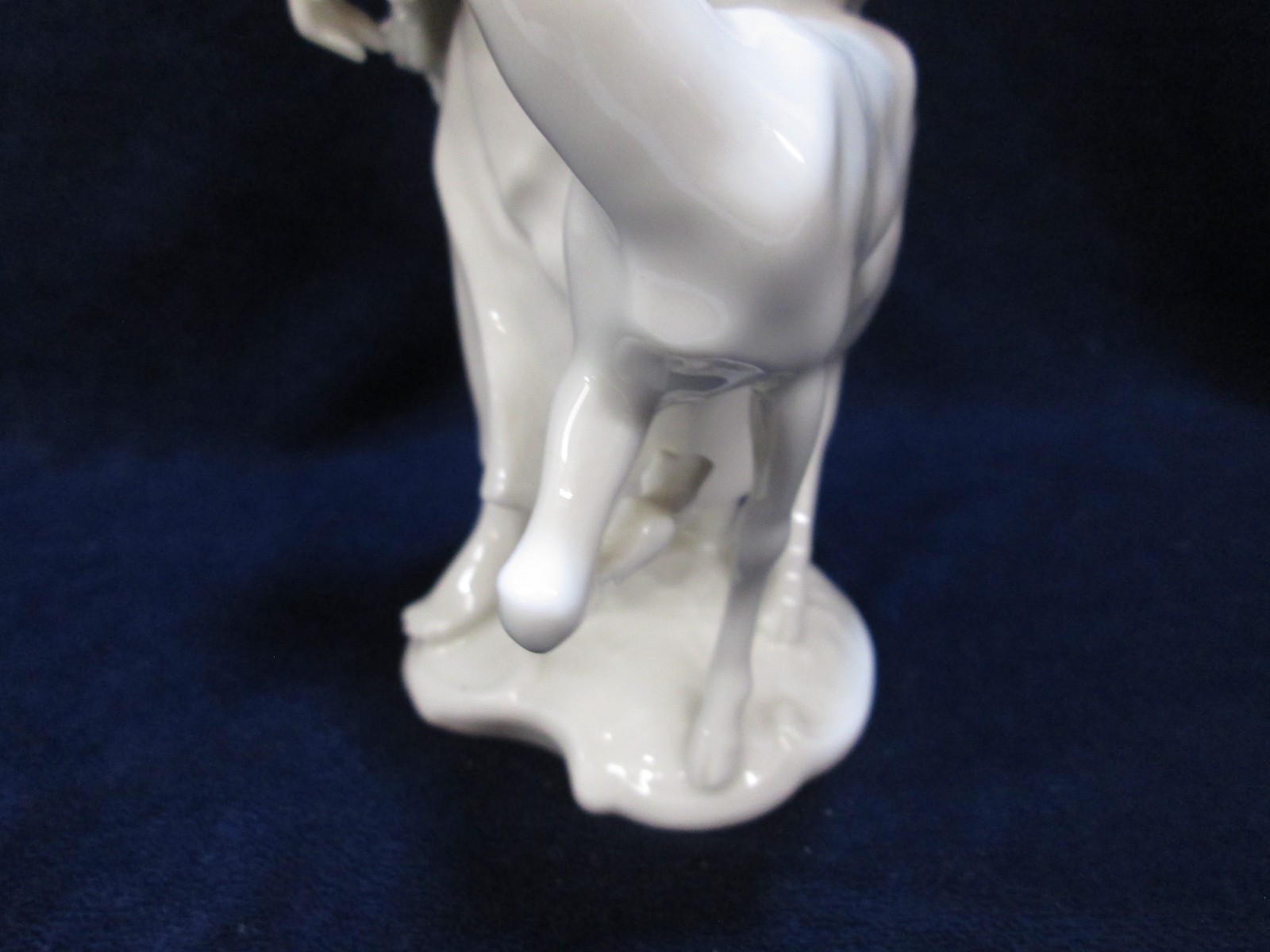 K. TUTTER HUTSCHENREUTHER SELB KUNSTABTEILUNG LHS LADY WITH FAWN AND FLOWERS