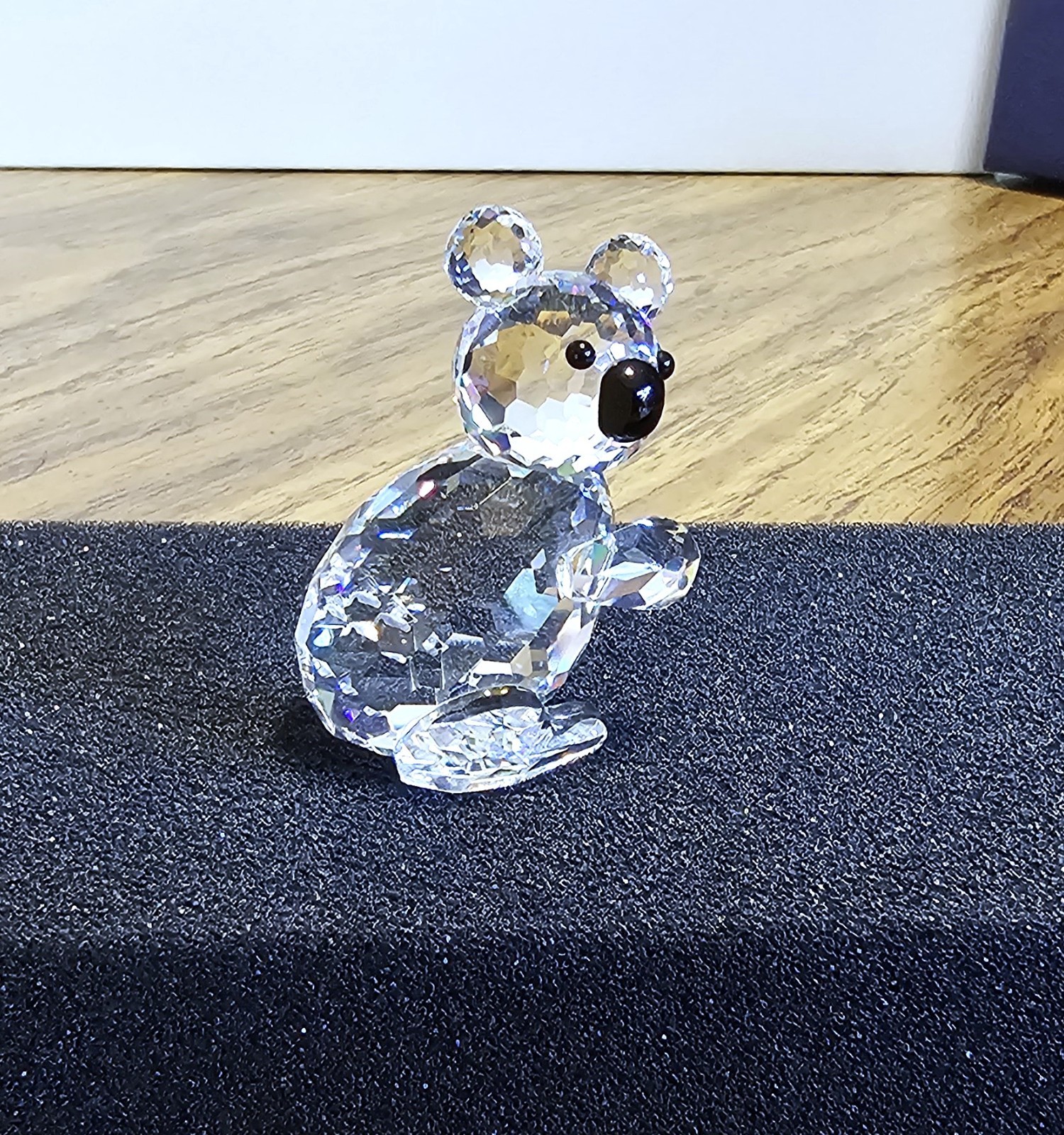 🐨 Swarovski Crystal 1987 Large, Mother Koala Bear Figurine, Facing Right, NIB