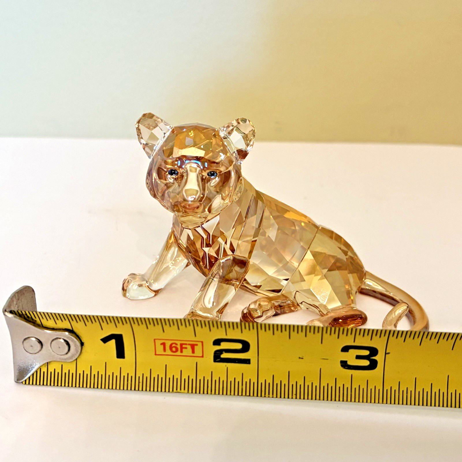 Swarovski Tiger Cub Sitting SCS 2010 Annual Limited Edition 1016678 Box COA