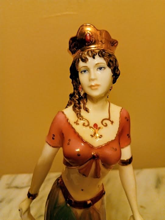 Queen Salome Biblical figurine Coalport limited edition, mint condition