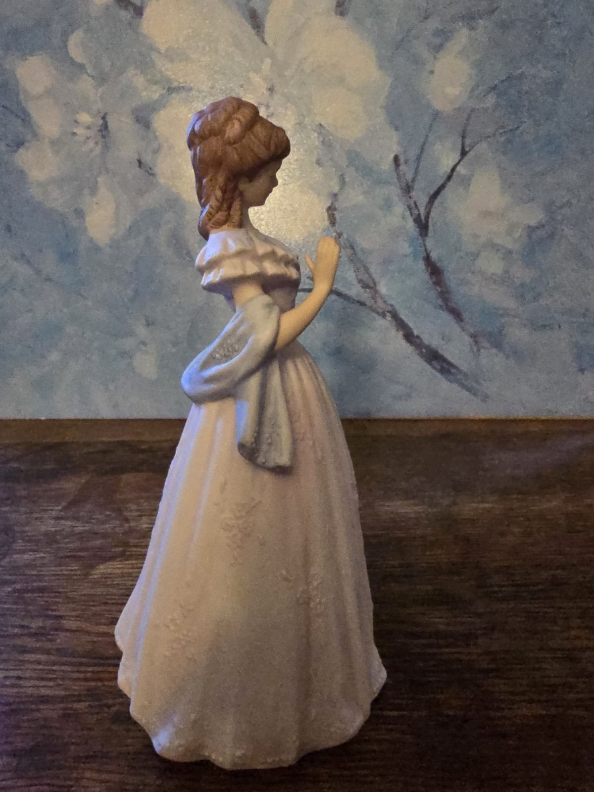 Home Interiors Masterpiece Porcelain Sarah Jane Woman Figurine 9in 1998