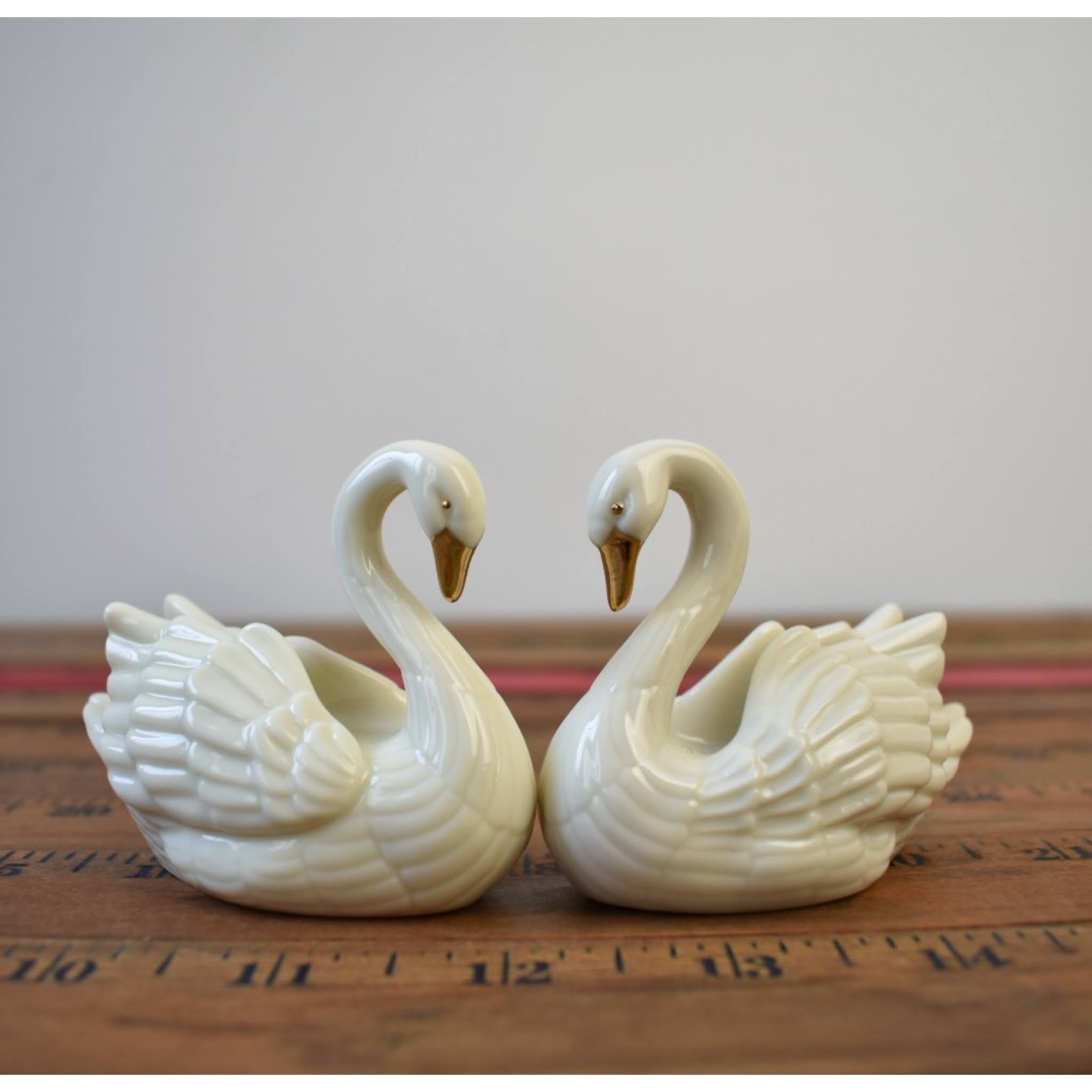 Pair of Vintage Lenox Swan Gold and Ivory Place Card Holder Wedding Cake Topper