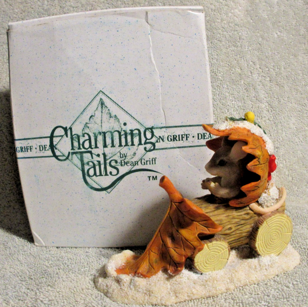Silvestri Charming Tails Snow Plow Mouse Figurine Dean Griff EUC Free Shipping
