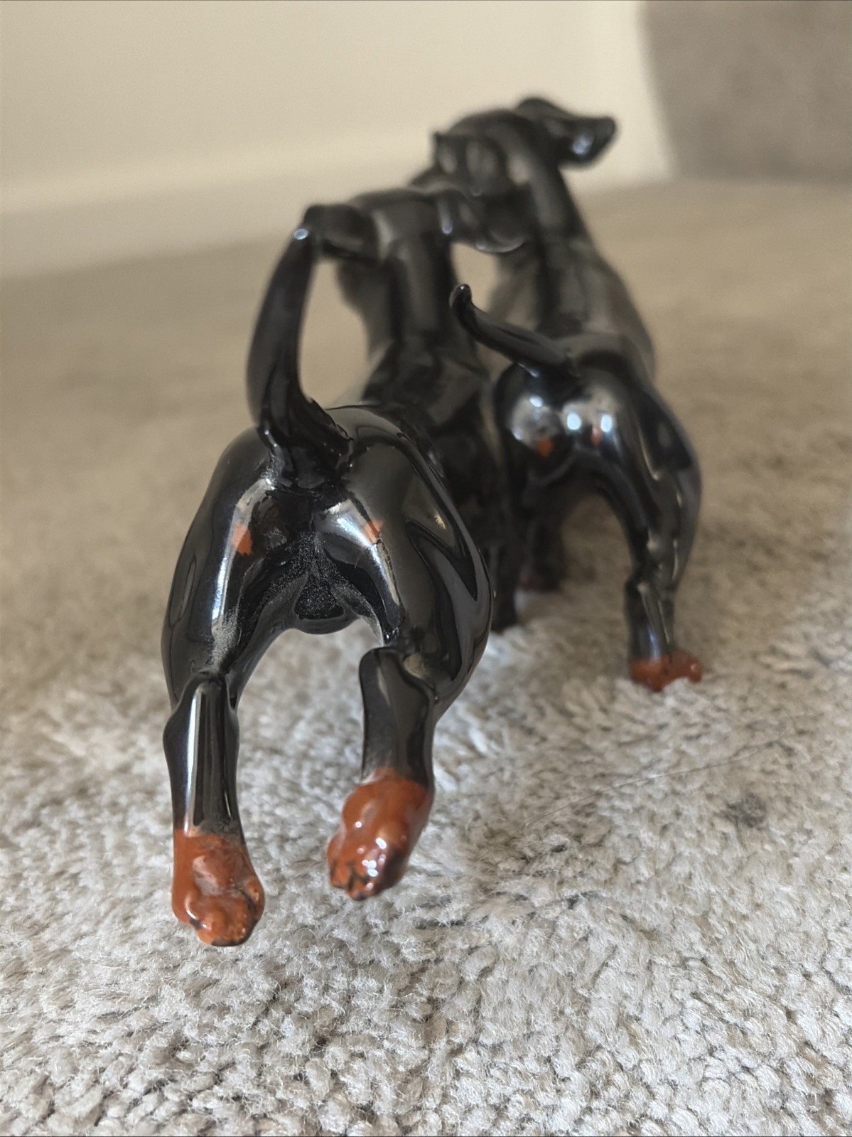 GOEBEL Germany 10″ Black & Tan DACHSHUND Porcelain Dogs Figurine Vtg