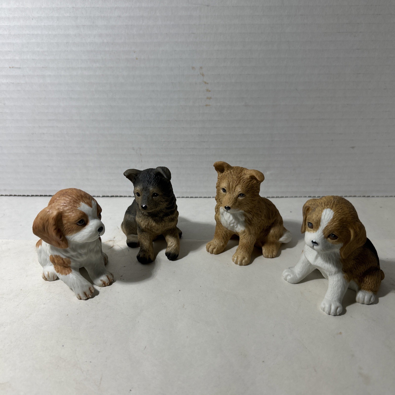 Vintage Homco 4 Cute Puppy Dog Figurines