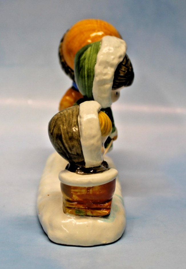 Joan Walsh Anglund. Vtg 1972 Ceramic Figurine children sledding made in Japan.