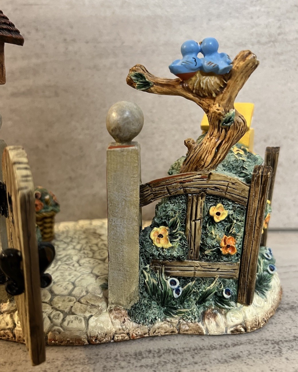 Goebel Hummelscapes – Love Letters. Charming Piece w/ Garden/Birds Theme & More