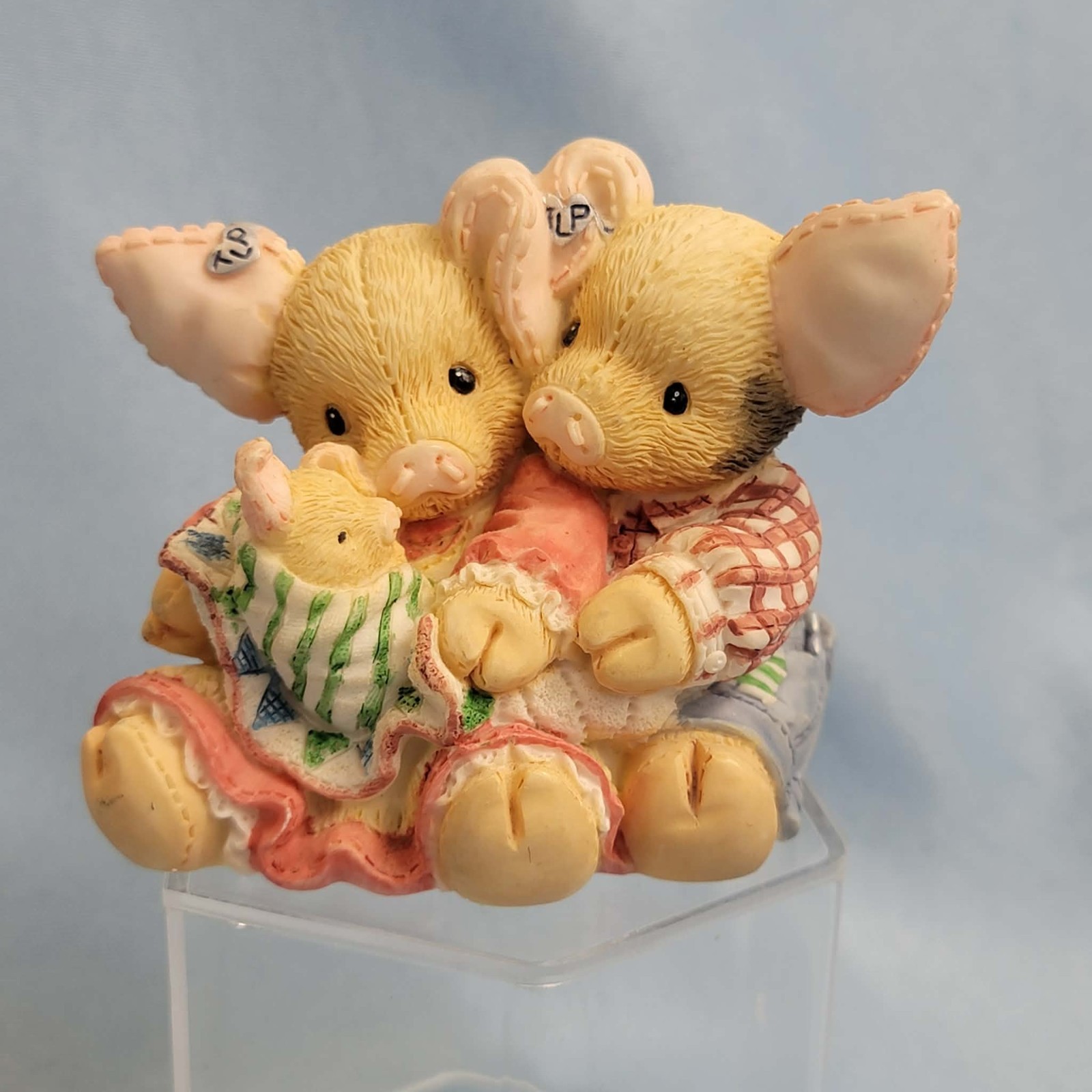 This Little Piggy Makes Three Enesco Mary Rhyner Figurine 1994 Pig Family
