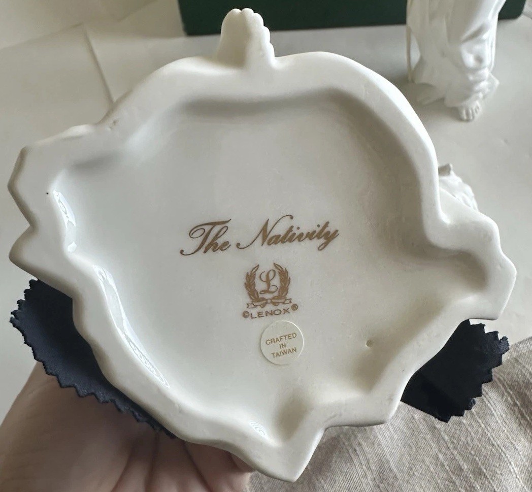 VTG LENOX Christmas Nativity The Holy Family White Porcelain Figure 3 Piece Set