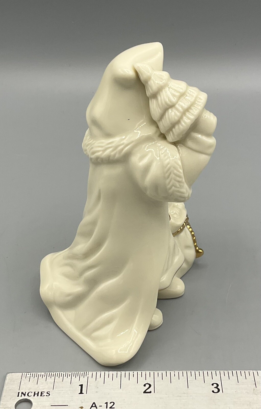 Lenox Classic Kris Kringle Figurine Santa Claus Porcelain White Gold 4.5″Tall