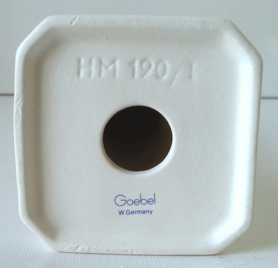 Goebel Madonna, 11″, HM190/1, Nice and Clean, 11″