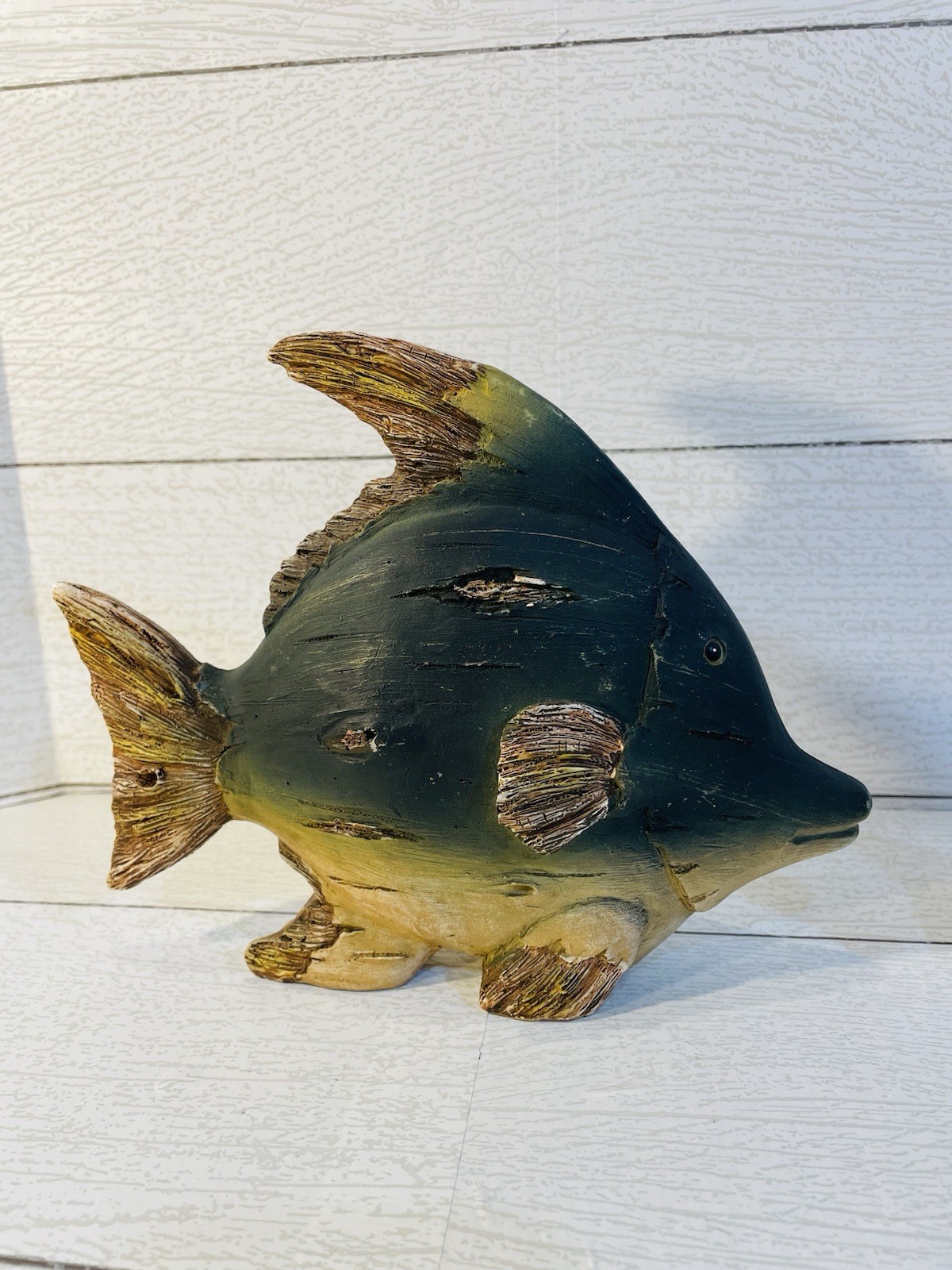 Set 2 Seymour Mann Vintage Rustic Fish Figurine Resin Blue Red Faux Driftwood