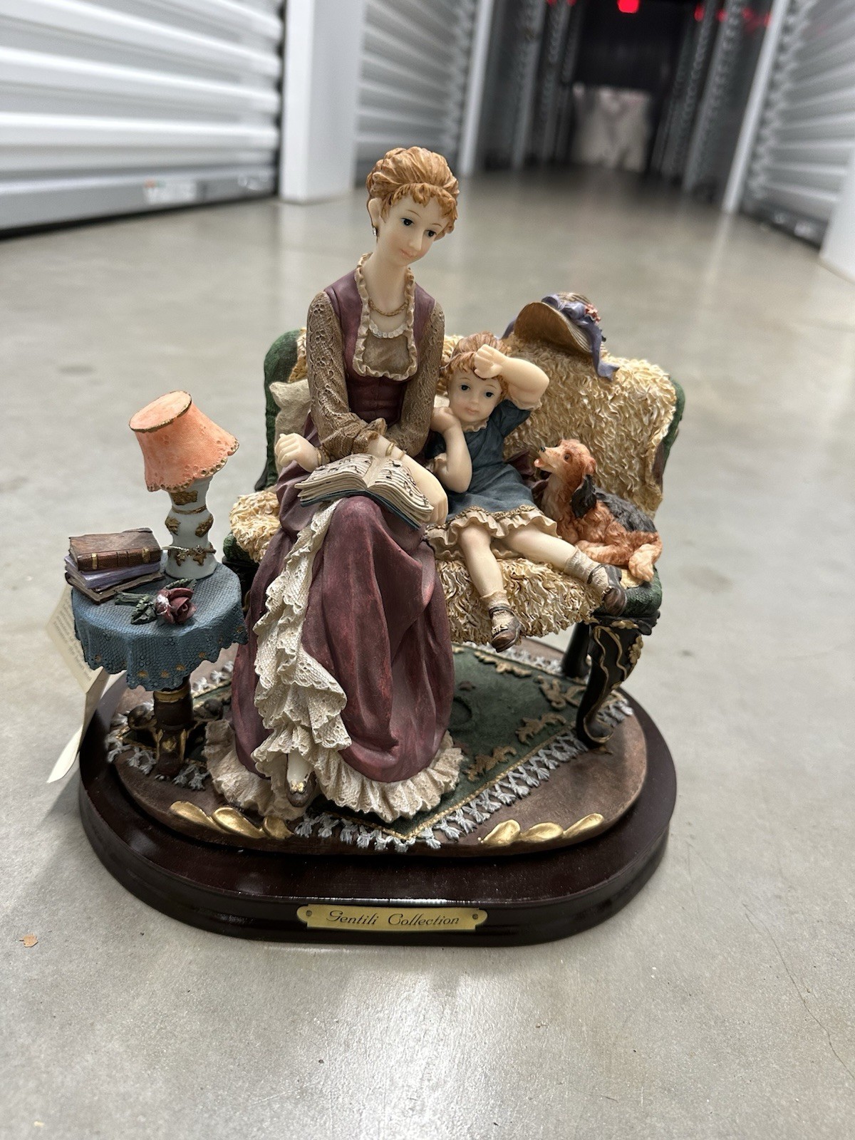 GENTILI COLLECTION MOTHER-DAUGHTER FIGURINE (KNITTING W/ CHILD)