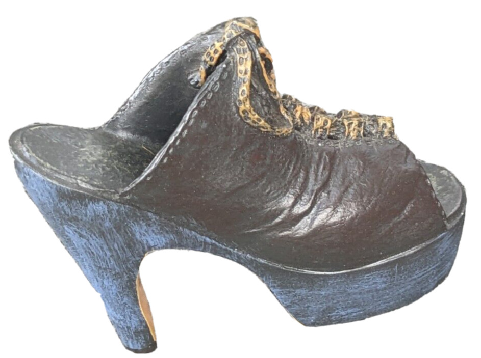 Women’s resin platform open toe high heel dress shoe desk shelf 2 3/4 in h