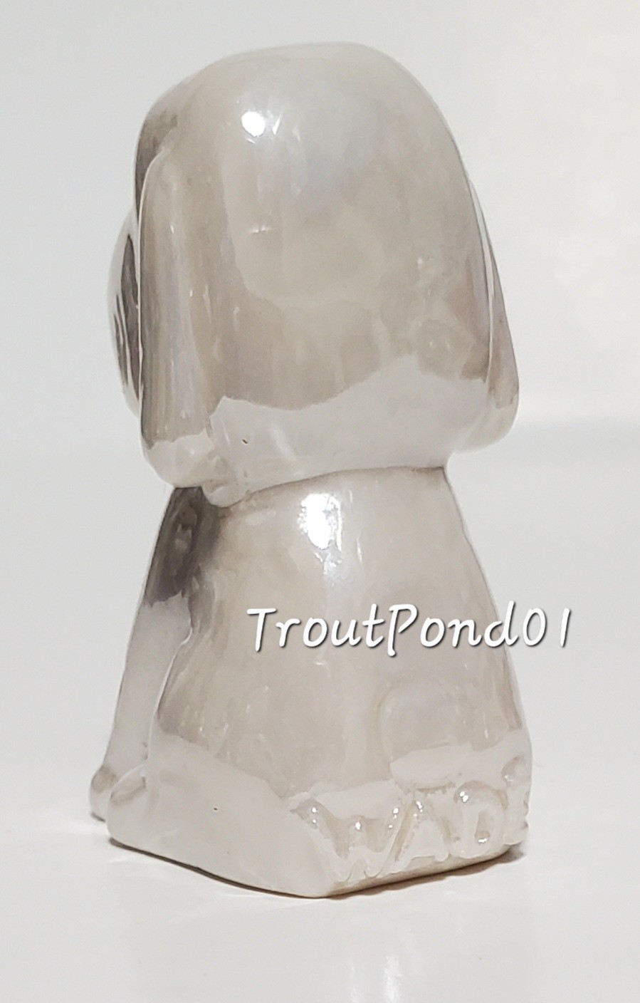 Wade Whimsies Dismal Desmond Dog Porcelain Figurine 2015 OIWCC Club Piece Pearl