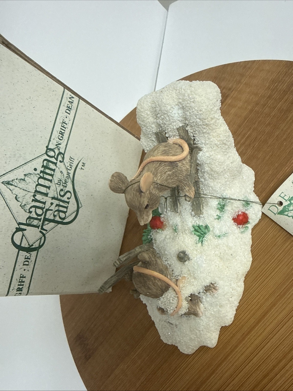 Charming Tails Fitz&Floyd HOT DOGGIN Figure 87/003 Christmas Mice Skiing Signed