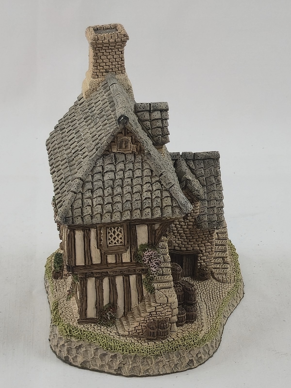 David Winter Cottages “Coopers Cottage” 1985