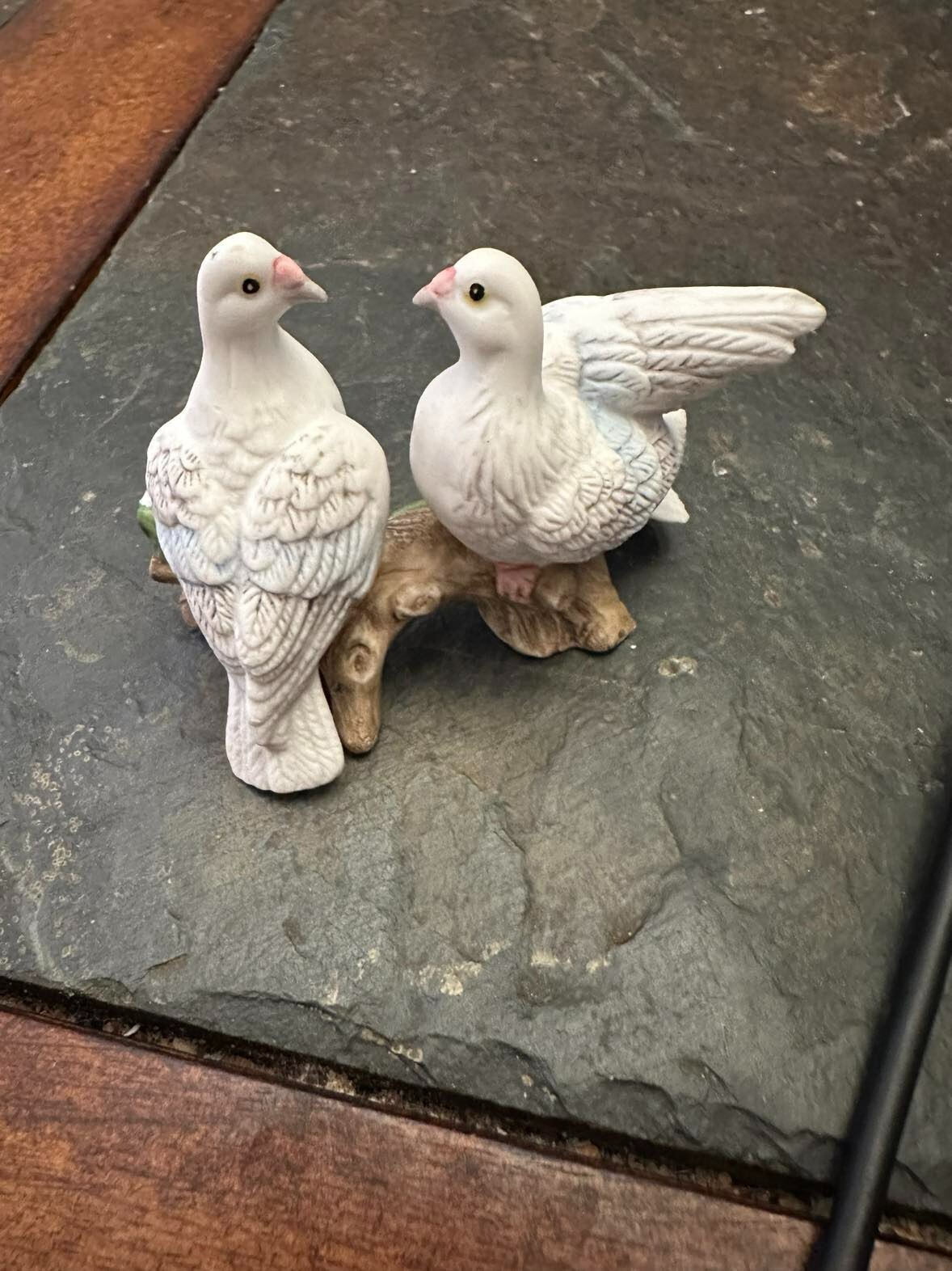 Vintage Lefton China Doves On Branch #00754 – small chip on leaf
