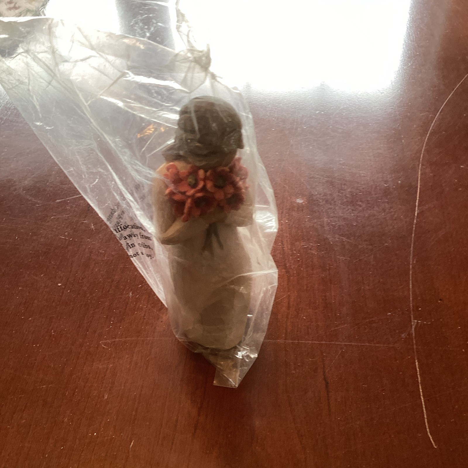 Willow Tree Surrounded by Love Susan Lordi Woman Figurine Hand Painted 2009
