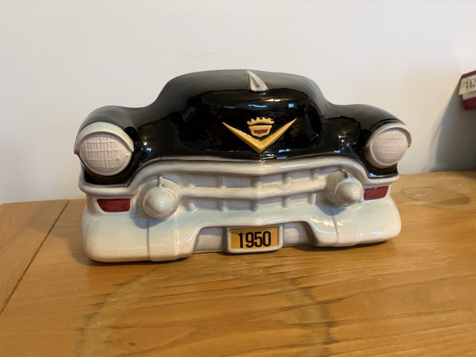 Vintage 1950s Ceramic Car Front Figurine Glossy Black/White w/Gold Red