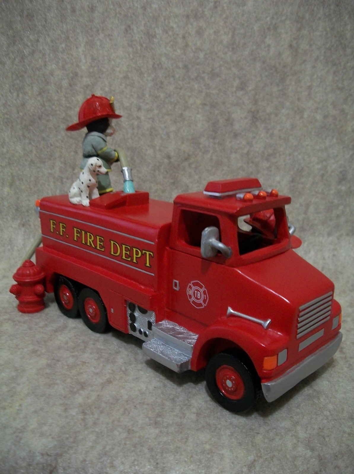 Tanker Teamwork – Call of Duty Fire Truck – Mary Moo Moo Cow Figurine