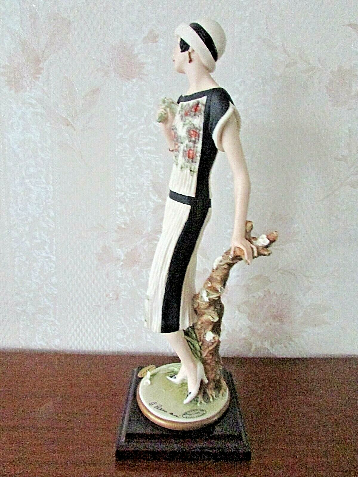 G. ARMANI Figure Figurine Statue “Heather” Young Lady Flowers Event