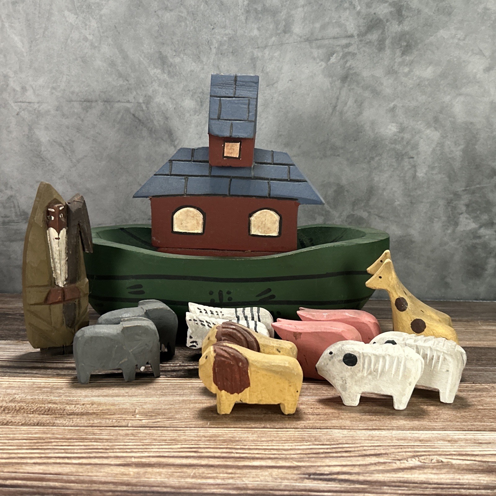 Vintage Hand Carved Wooden Noah’s Ark Figure Set Decor Toys 1970s-1980s USA