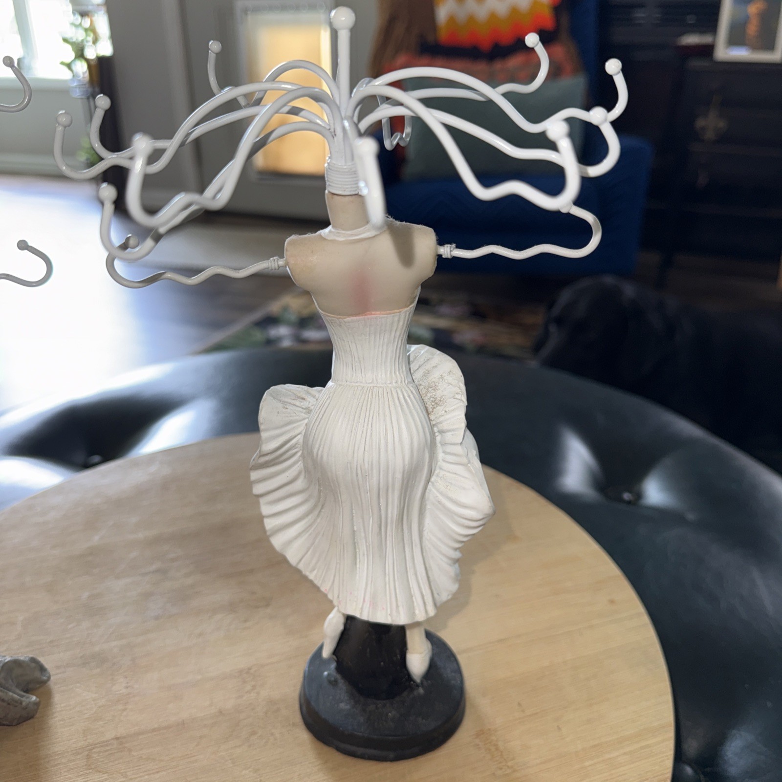 Marilyn Monroe Figurine Jewelry & Necklace Holder Iconic White Dress Figure 11″