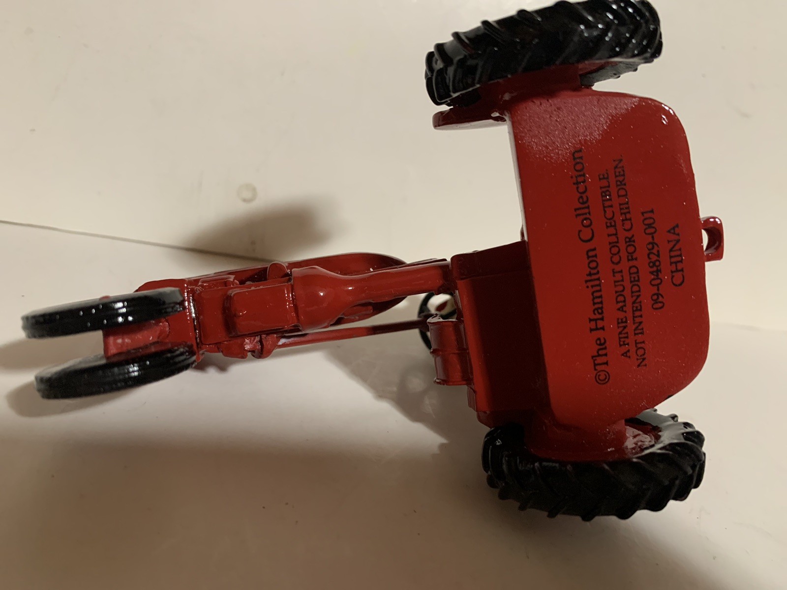Charming Tails Farmall Tractor You’re So Dear To Me Die Cast Collectible Mouse
