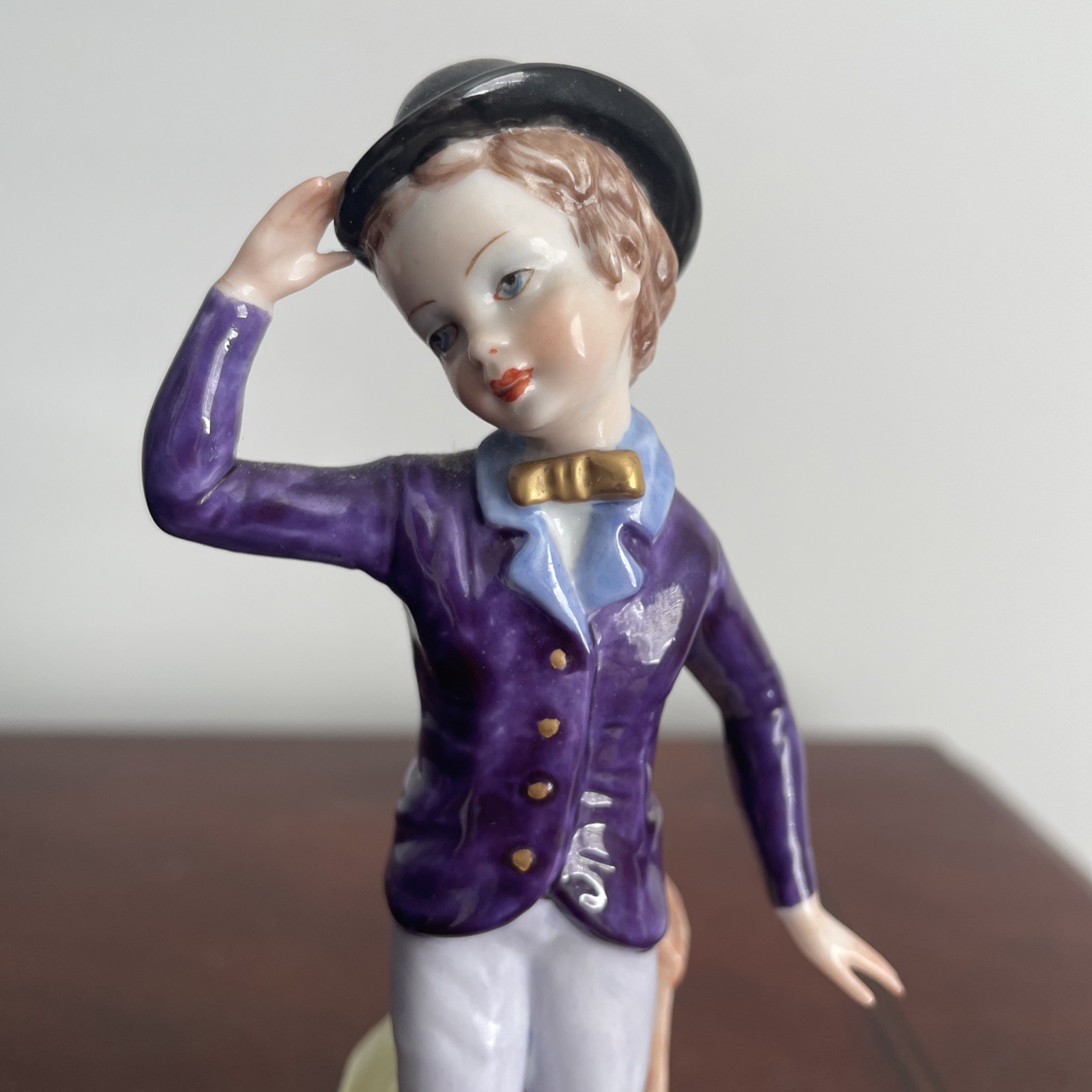Vintage Capodimonte 6” Porcelain Young Boy Street Performer Figurine Italy