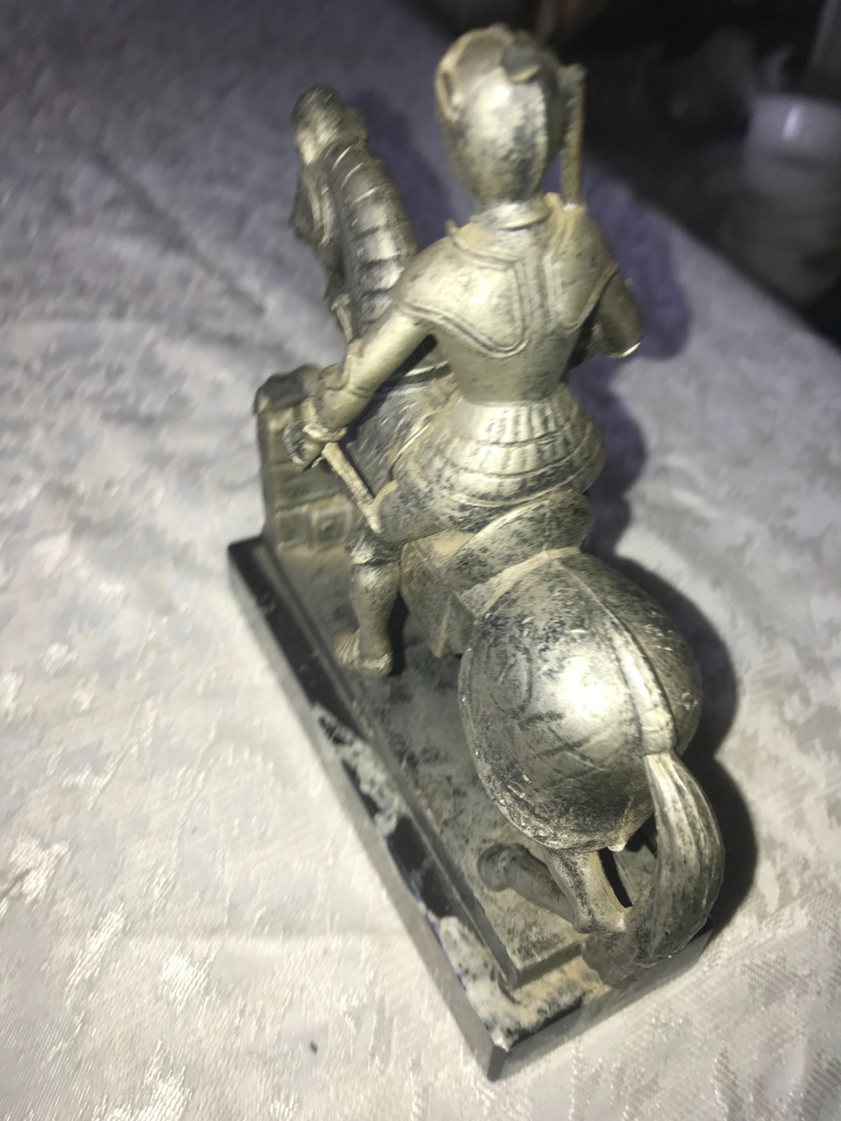 Vintage DEPOSE Italy MEDIEVAL KNIGHT on HORSE Armor FIGURINE Marble Base 6¾”Tall