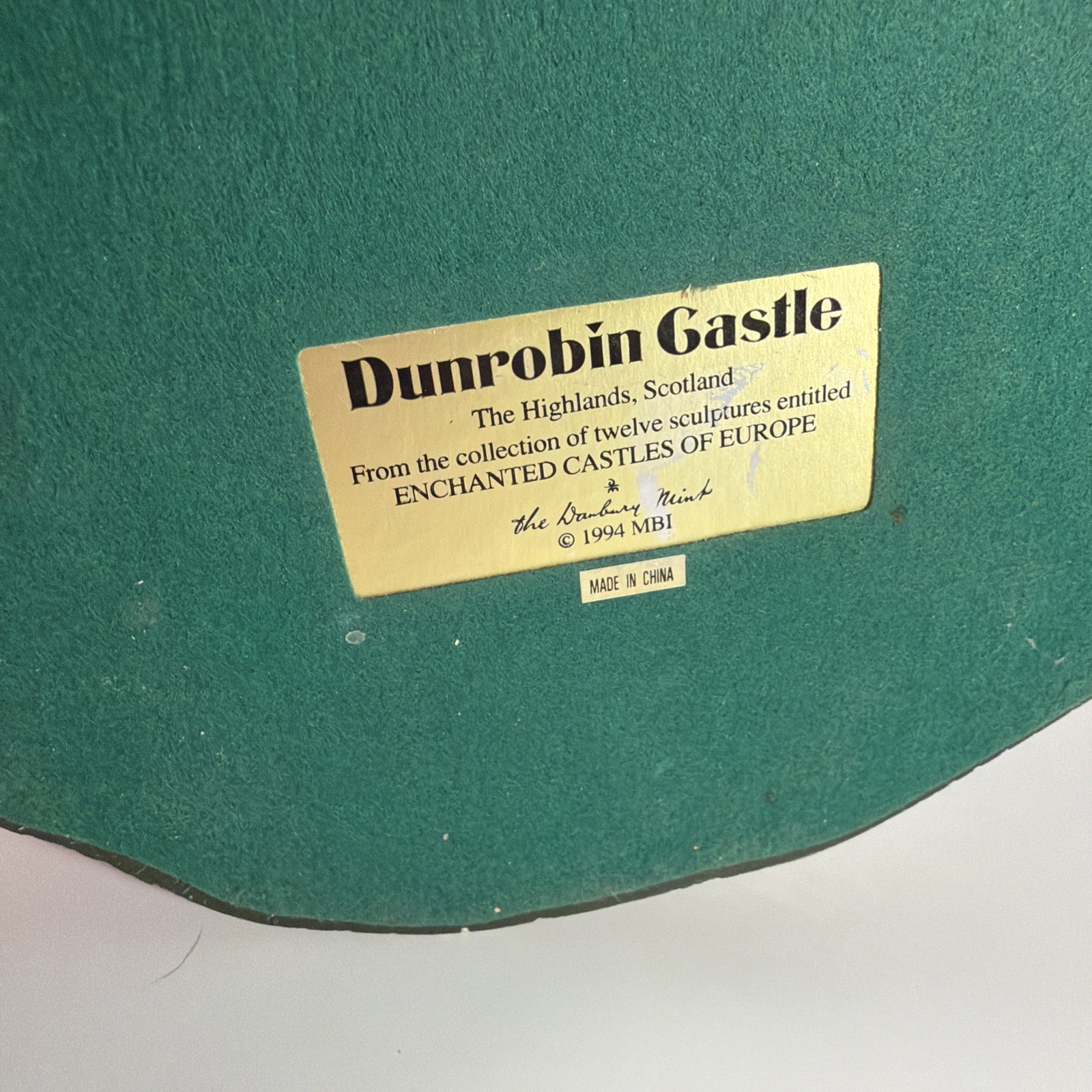 Danbury Mint DUNROBIN CASTLE Scotland Enchanted Castles of Europe Has Damage