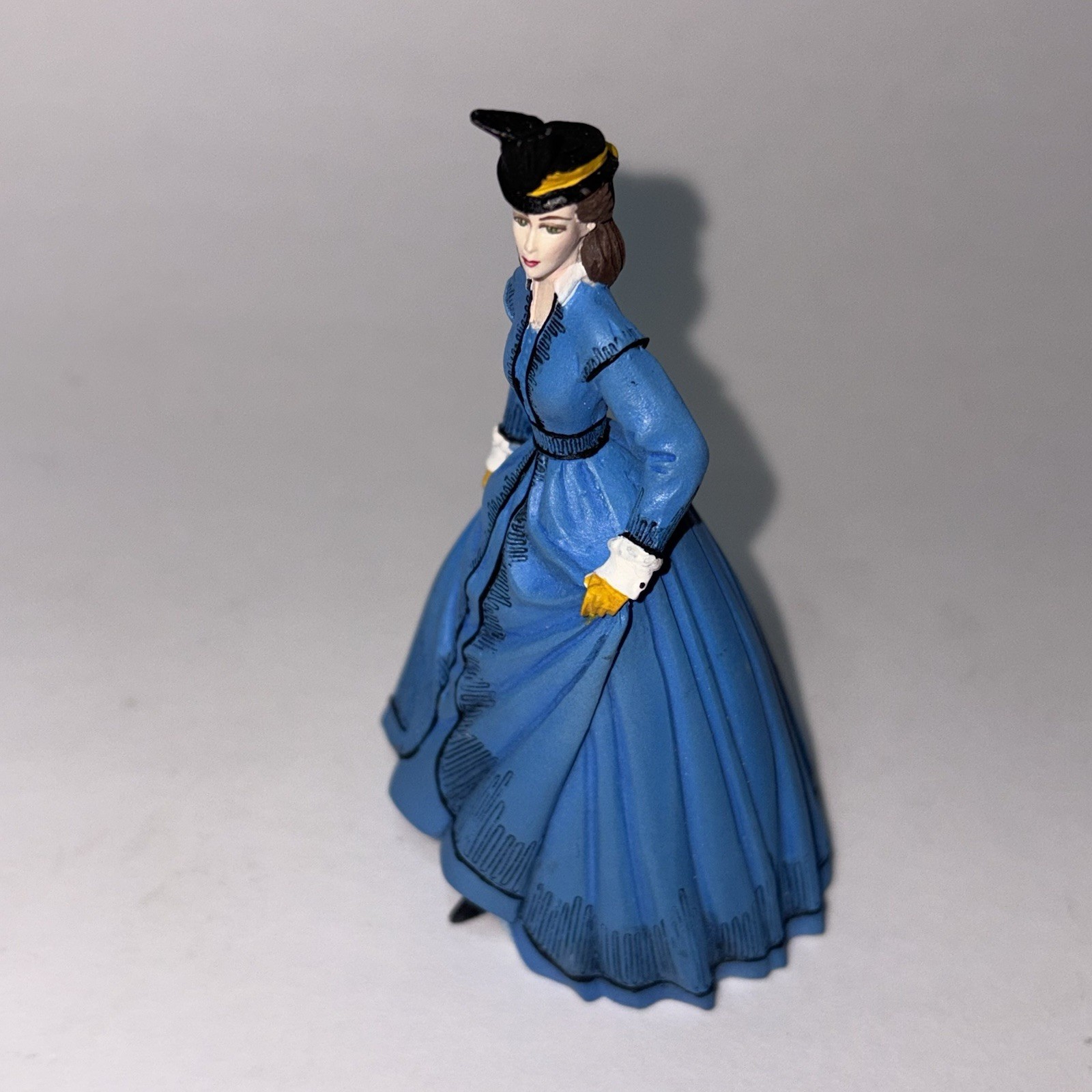 Franklin Mint Gone With The Wind Scarlett O’Hara Her Courage Shanty Dress 1991