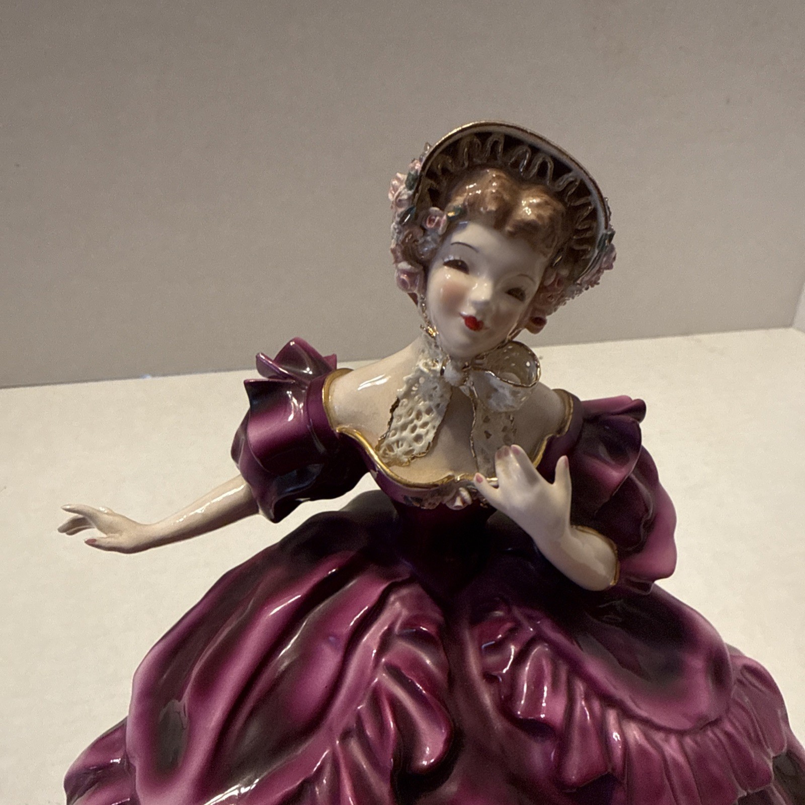 Vintage Florence Ceramics Pasadena California Figurine Sitting Not Complete