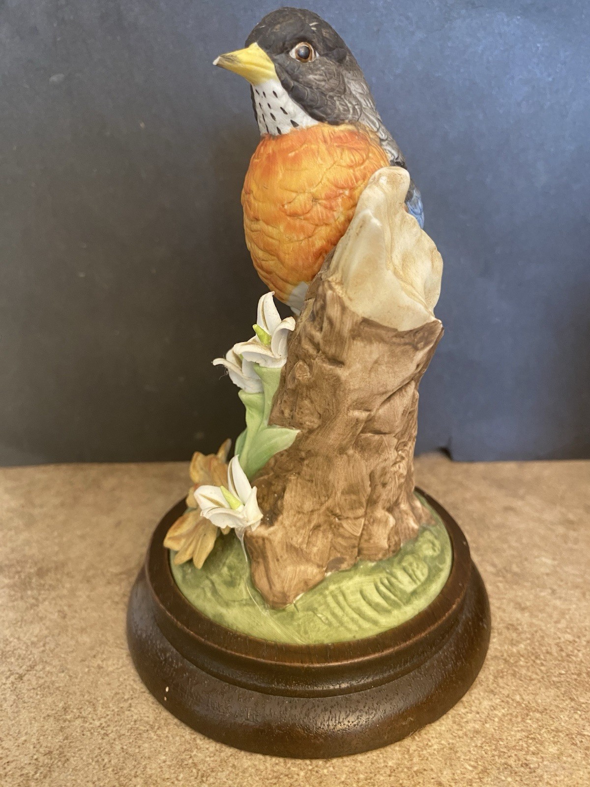 Vtg, Gorham Gallery Vignette Collection Birds, Porcelain “Robin”, w/ Wood Base