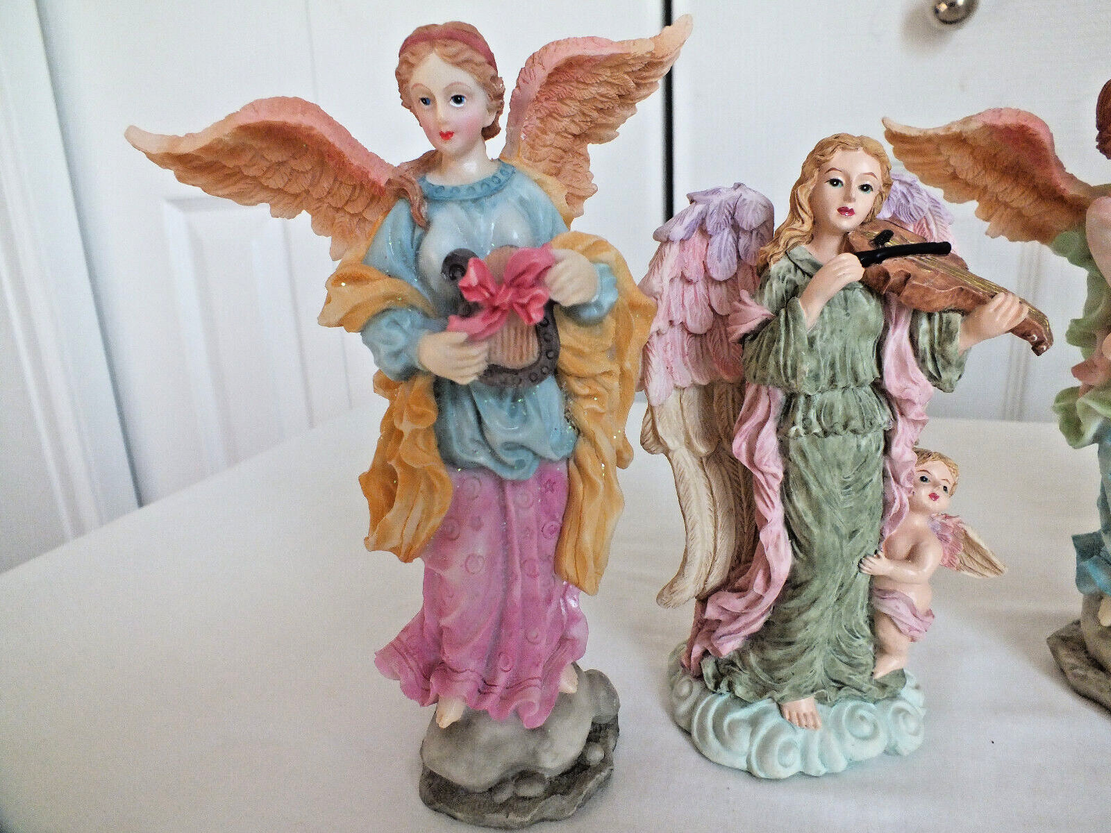 lot of 5 resin Beautiful detail ANGELS vintage 6″ and 7″ tall