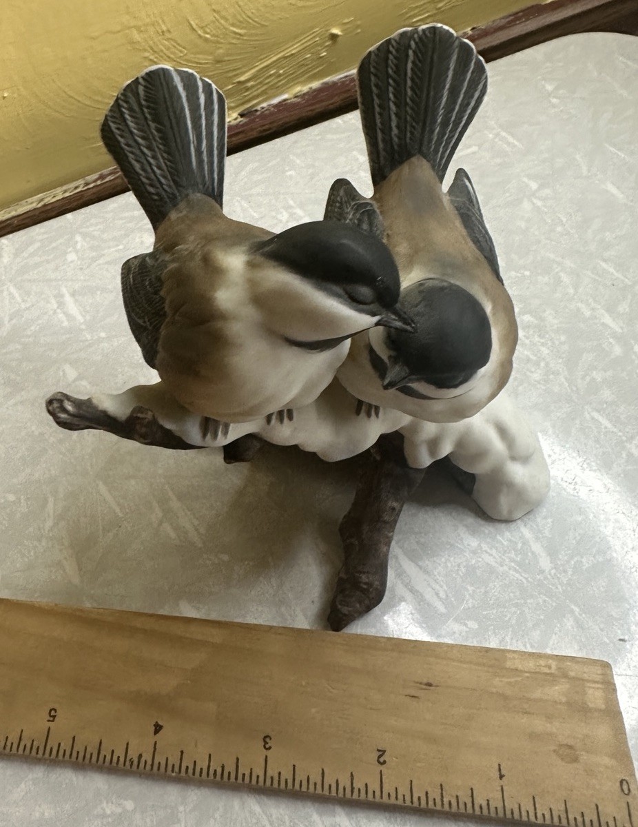 HOMCO 1991 Masterpiece Porcelain “Chickadees” Figurine-Birds on Snowy Branch