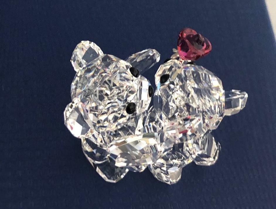 SWAROVSKI KRIS BEAR – A ROSE FOR YOU – 2011 LIMITED EDITION, #1077419 NIB