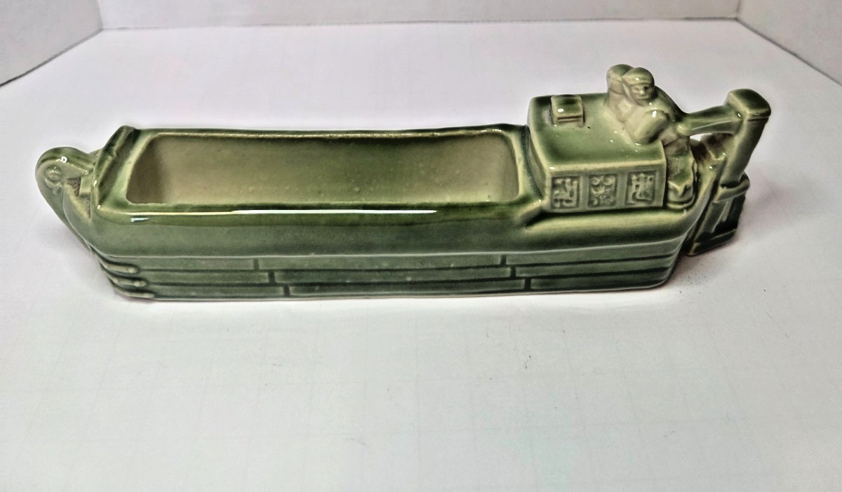VTG Wade England Green Ceramic Canal Barge Narrowboat Planter Posy Holder Rare