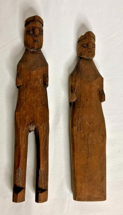 Vtg Hand-Carved Primitive Folk Art Woman Man Pair Wooden Statue Rustic Figurines