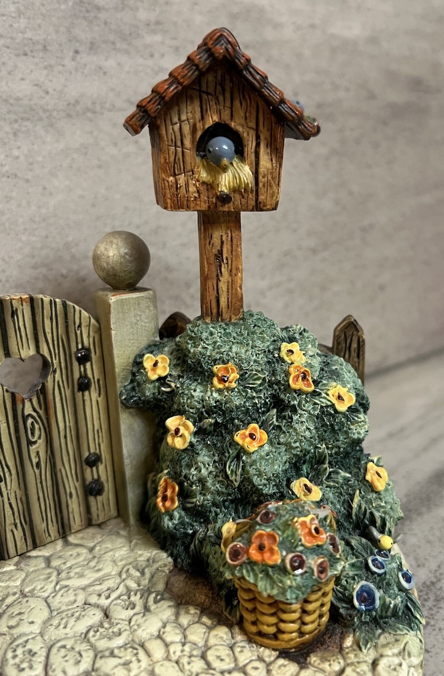 Goebel Hummelscapes – Love Letters. Charming Piece w/ Garden/Birds Theme & More