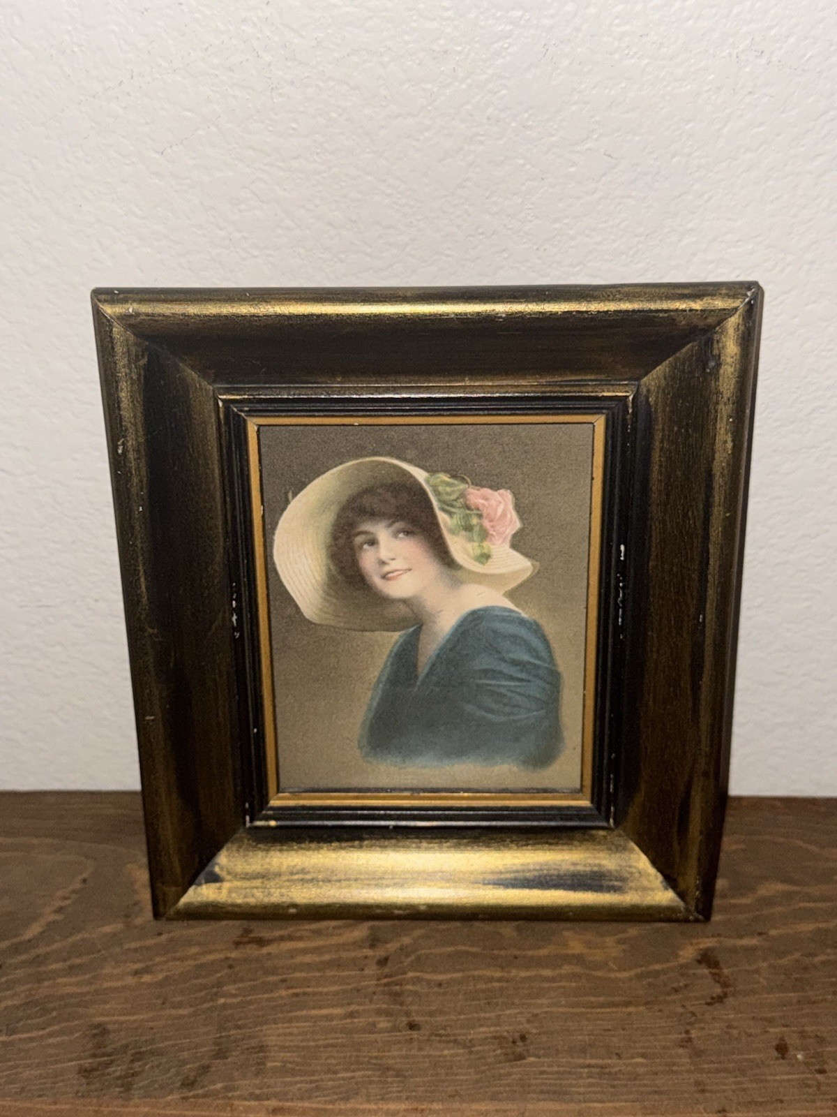 Vintage Lady With Hat Brown Wooden Square Frame