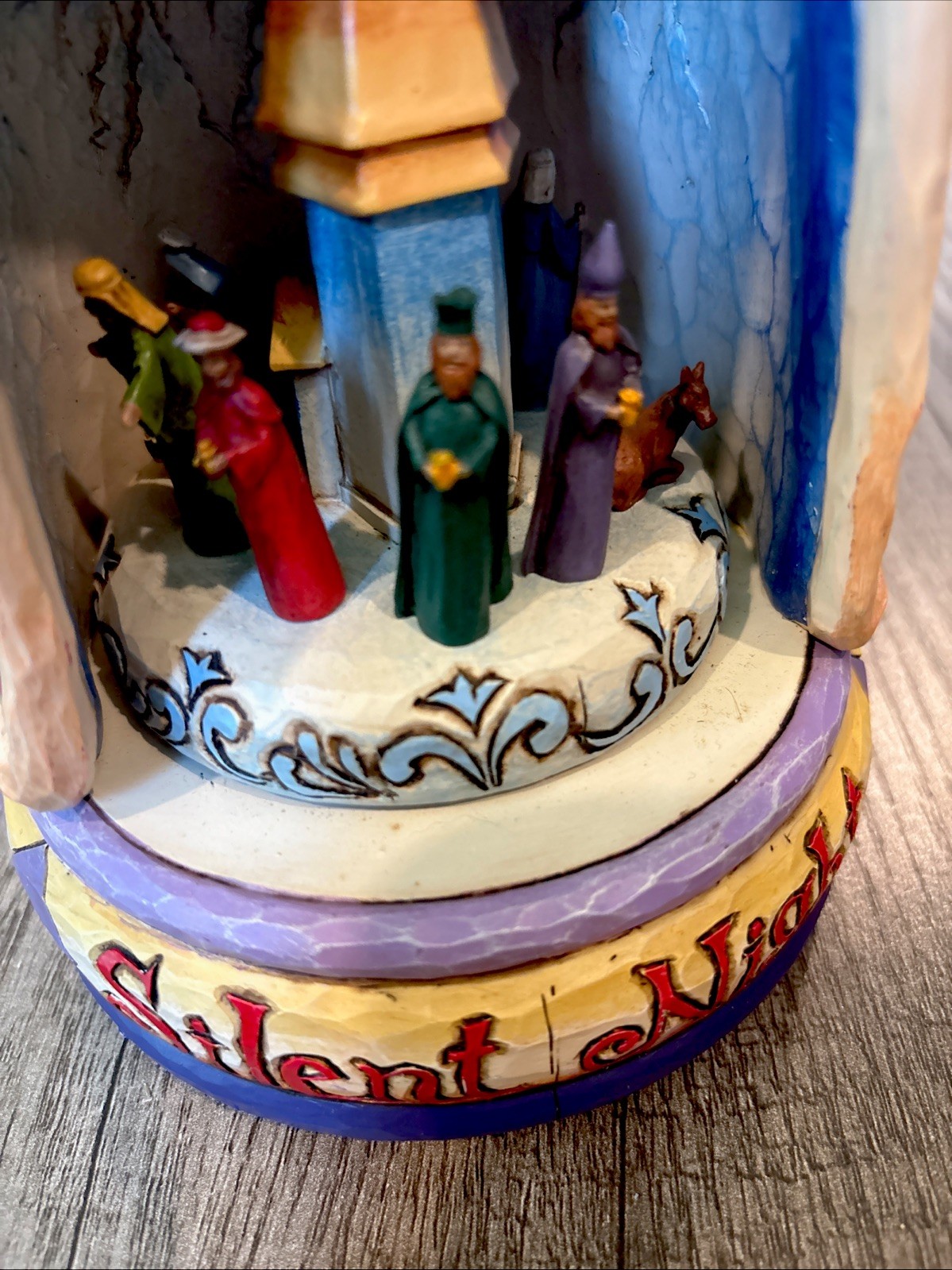 Jim Shore Heartwood Creek Angel “Silent Night” Music Box