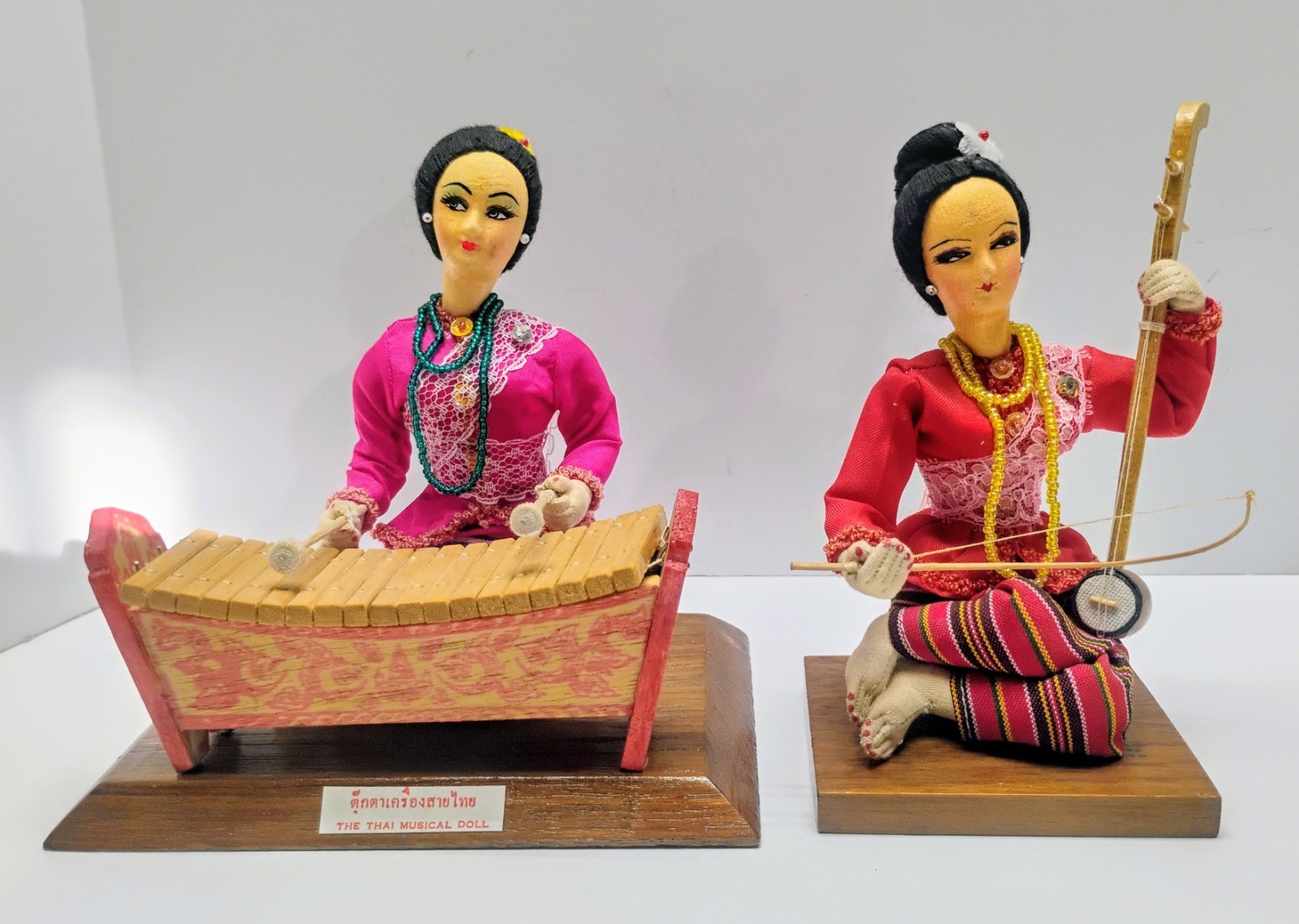 2 Thai Women Musicians Instrument Fiddle Music Cultural Folk Art Thailand Wood