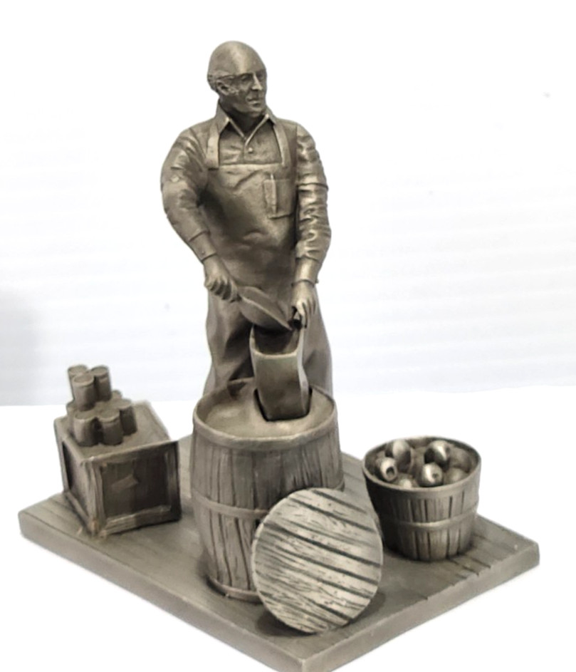 1977 Fine Pewter THE SHOPKEEPER Franklin Mint Made America Ron Hinote Figure