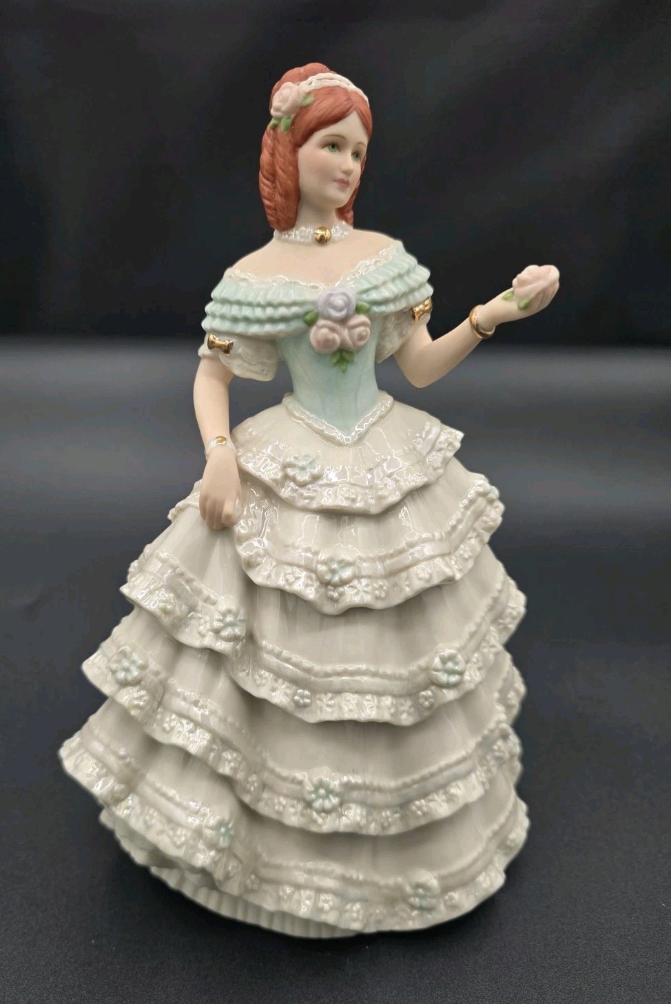 Lenox Ivory Cotillion at Belle Grove Figurine Iridescent & Gold Finish Style